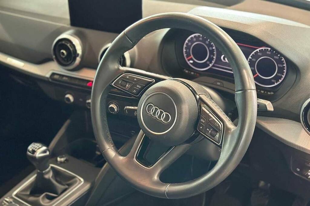 Audi Q2 30 Tfsi Sport BP23ZCX Blue #6