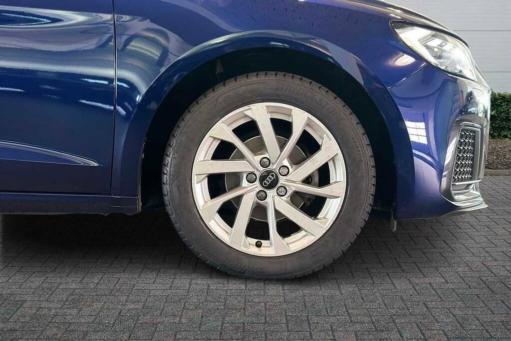 Audi A1 25 Tfsi Sport BL24FDX Blue #5
