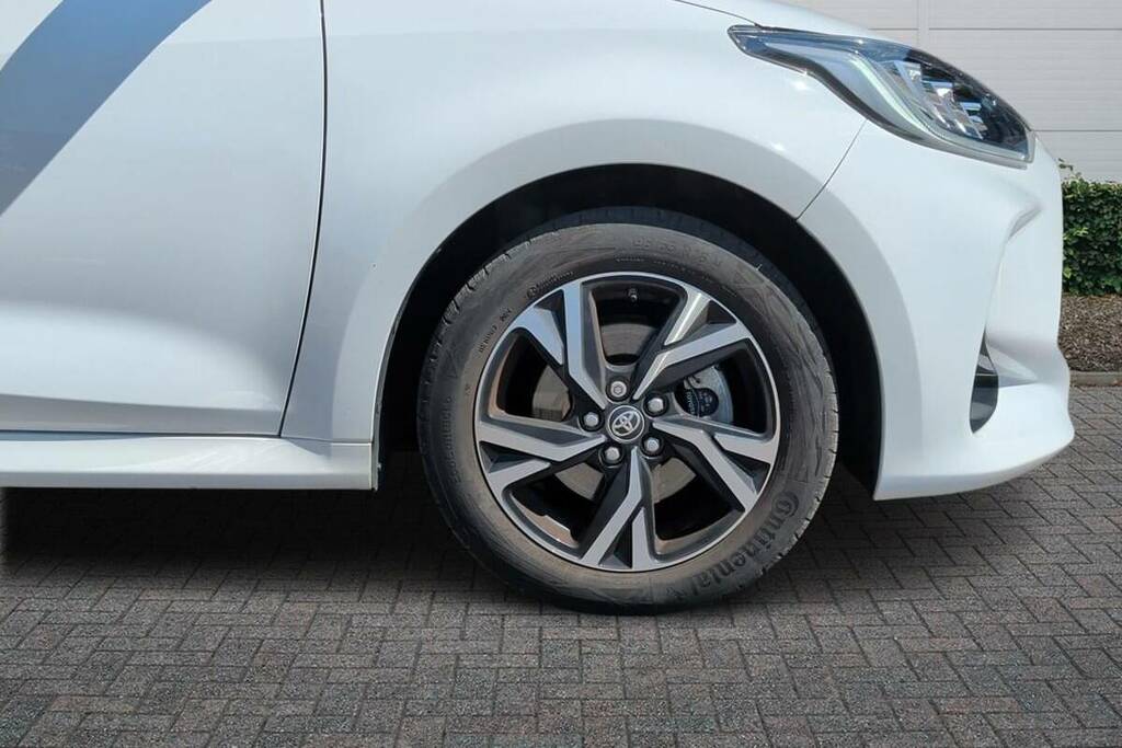 Toyota Yaris 1.5 Hybrid Design Cvt KT24SOU White #6