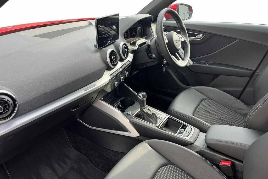 Audi Q2 35 Tfsi S Line S Tronic BJ24DXR Red #2