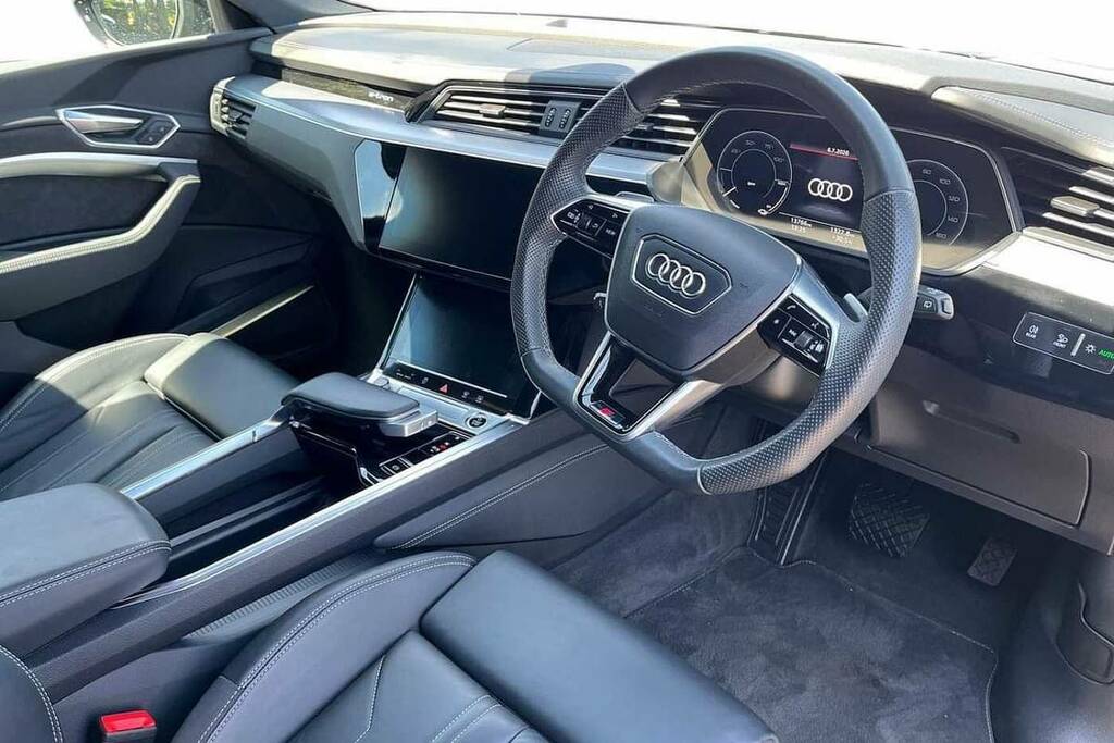 Audi E-tron 230Kw 50 Quattro 71Kwh Black Edition Black #6