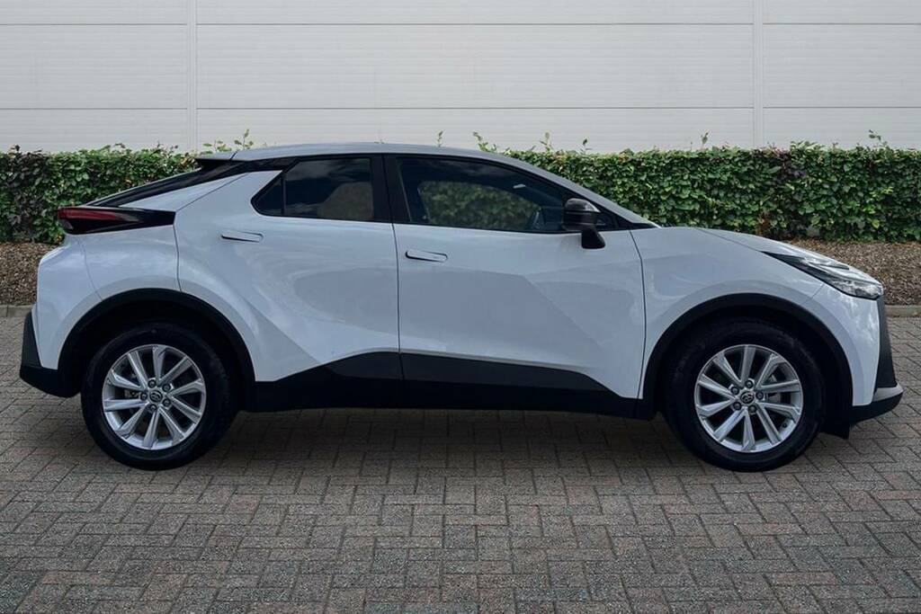 Toyota C-Hr 1.8 Hybrid Icon Cvt FG74LBL White #5