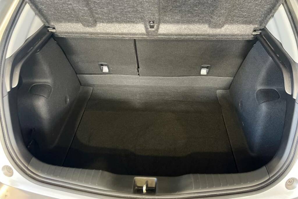 Honda Civic 1.4 I-vtec Se Plus Silver #2