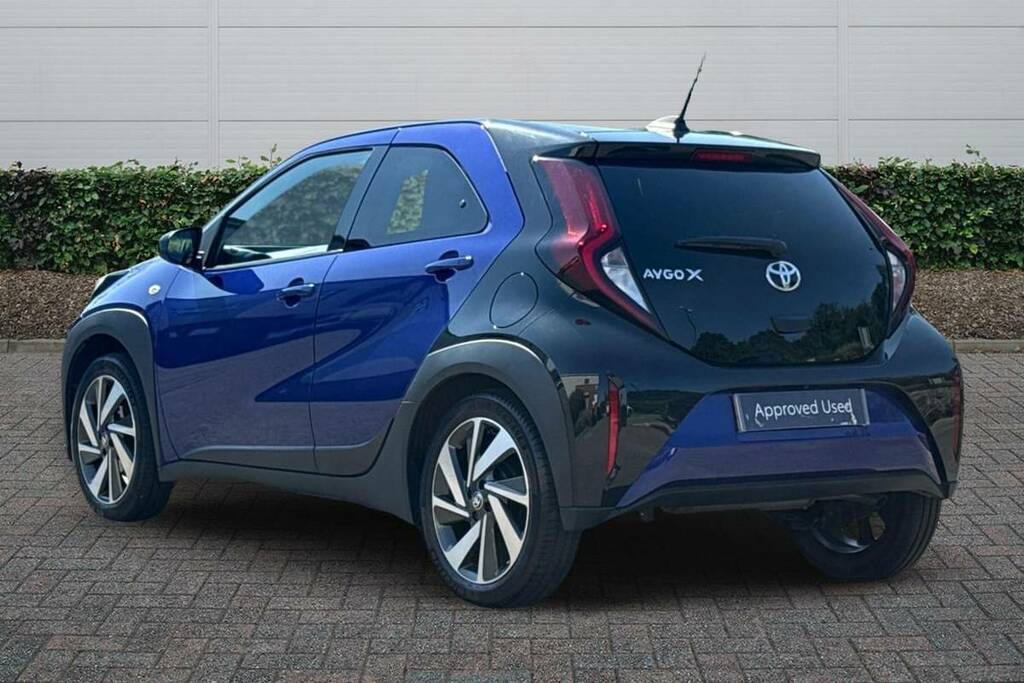Toyota Aygo X 1.0 Vvt-i Edge BP24OLB Blue #2