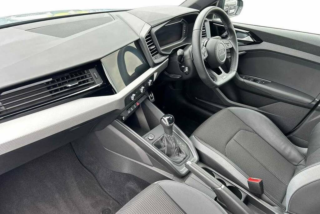 Audi A1 35 Tfsi Black Edition S Tronic BA24YMW Grey #2