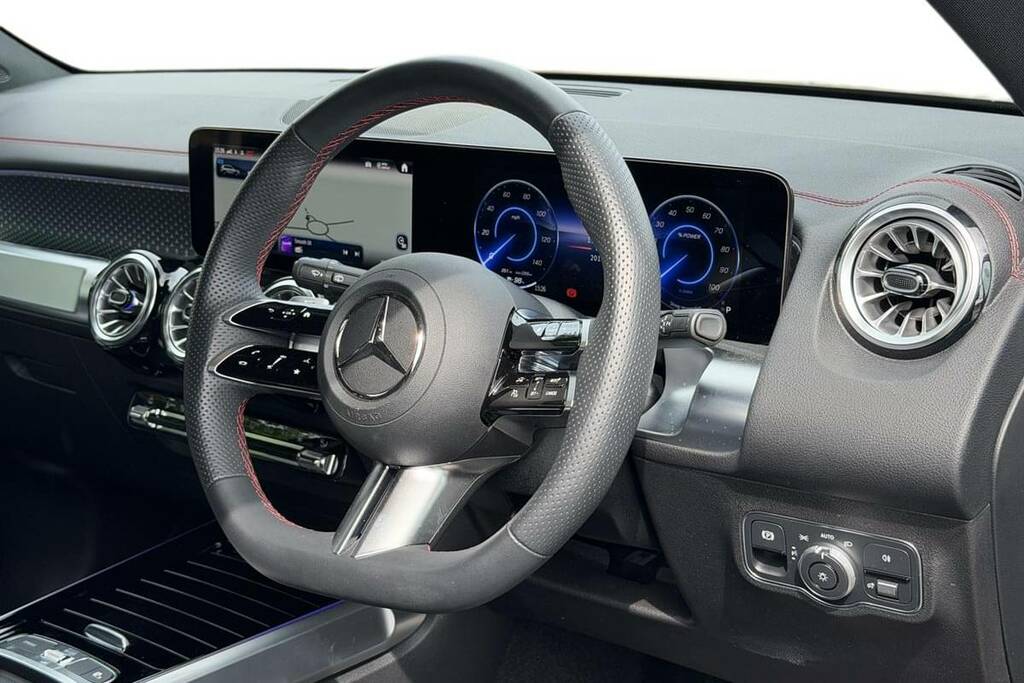 Mercedes-Benz EQB 250 140Kw Urban Edition 70.5Kwh Black #4