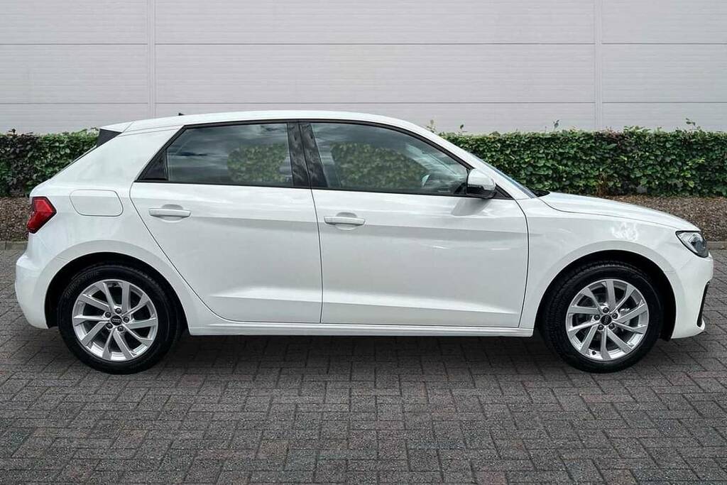 Audi A1 25 Tfsi Sport S Tronic VN26JZW White #4