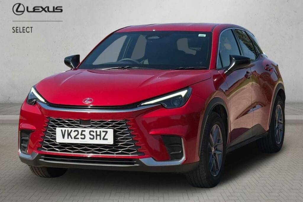 Lexus LBX 1.5 Premium E-cvt VK25SHZ Red #3