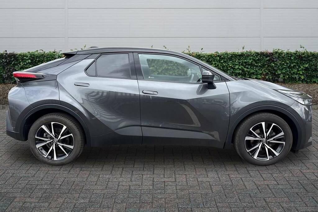 Toyota C-Hr 1.8 Hybrid Design Cvt Bi-tone GX74YYE Grey #4
