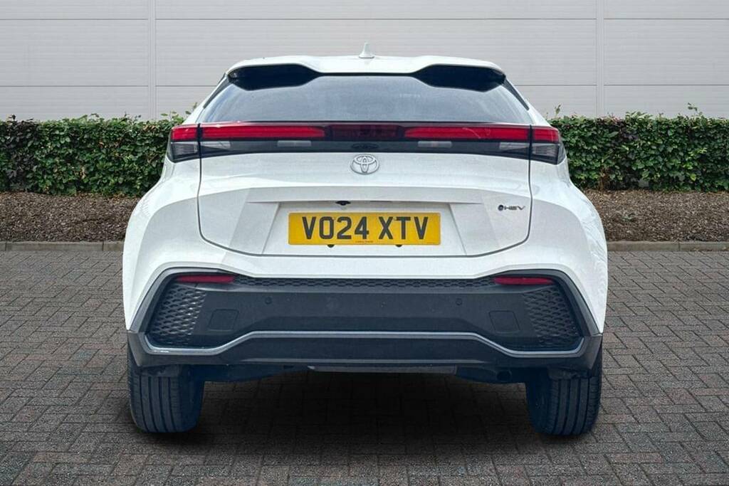 Toyota C-Hr 1.8 Hybrid Design Cvt VO24XTV White #4
