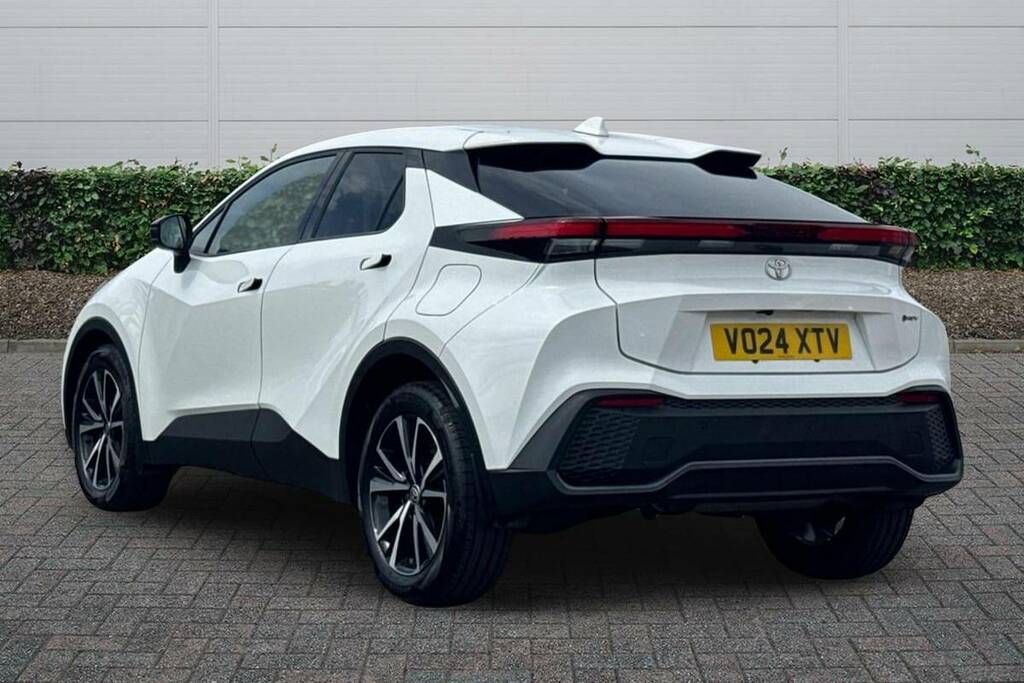 Toyota C-Hr 1.8 Hybrid Design Cvt VO24XTV White #2