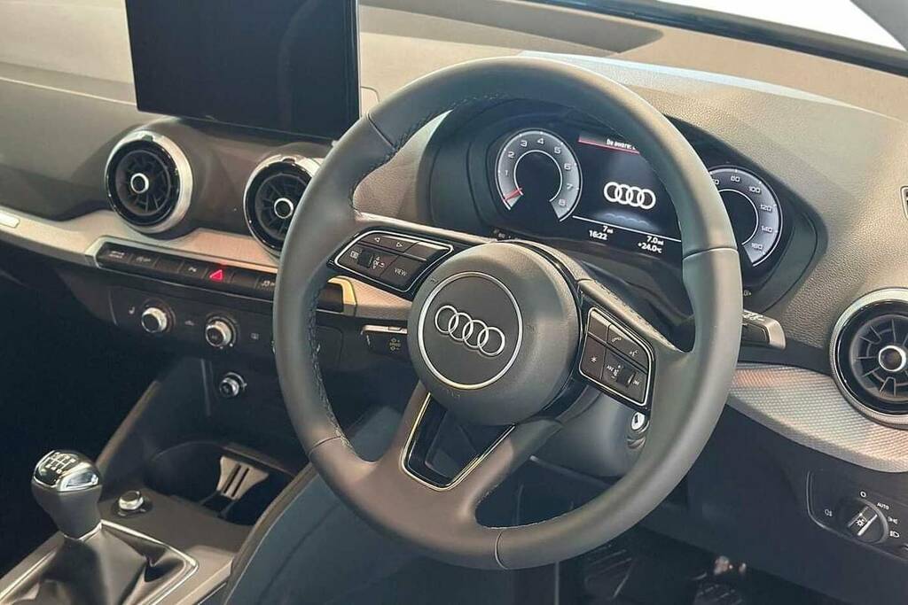 Audi Q2 30 Tfsi 116 Sport Grey #6