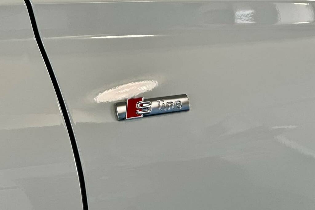 Audi Q6 E-Tron 185Kw 83Kwh Sport White #5