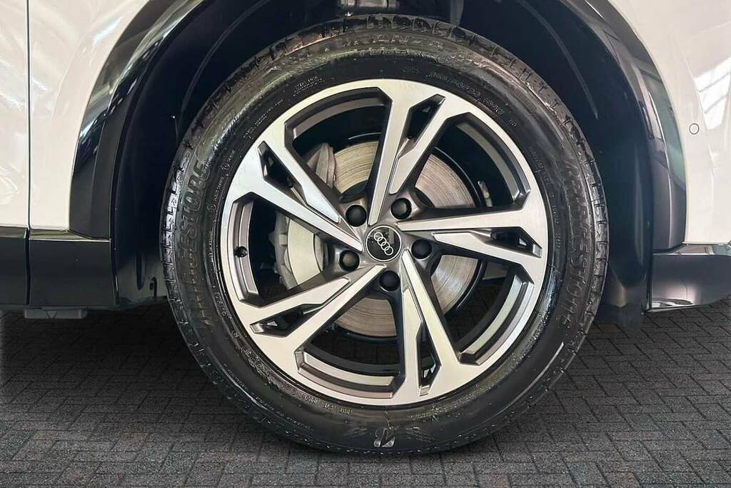 Audi Q6 E-Tron 185Kw 83Kwh Sport White #5