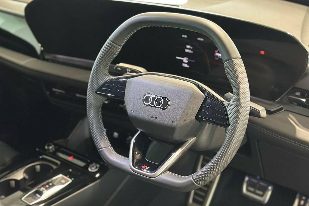 Audi Q6 E-Tron 185Kw 83Kwh Sport White #4