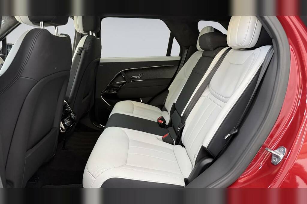 Land Rover Range Rover Sport 4.4 P530 V8 Vermillion Edition Red #4