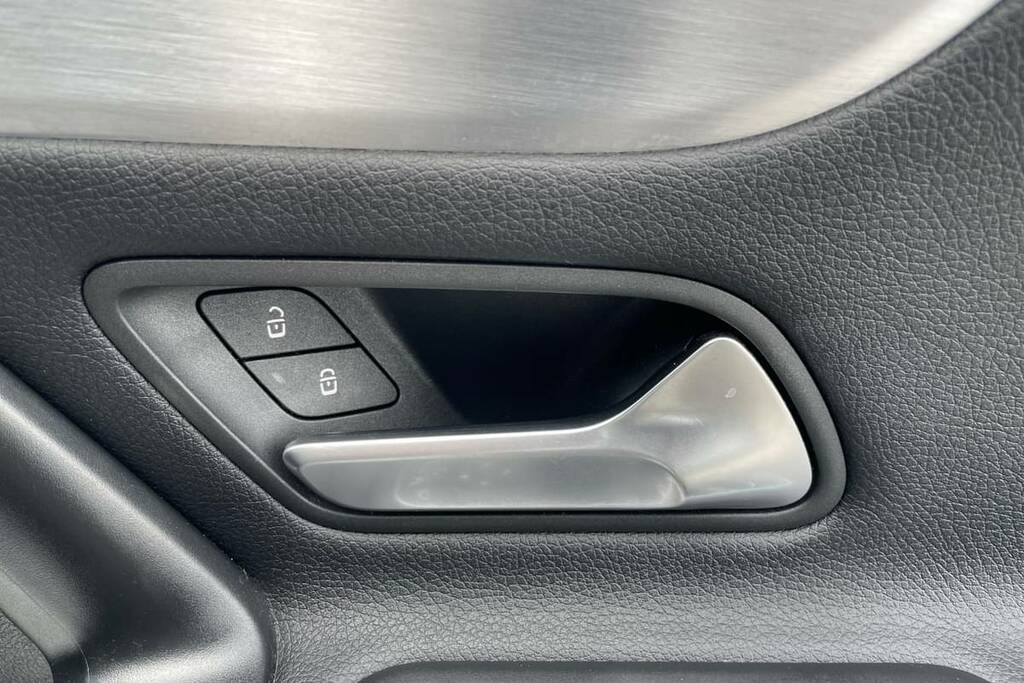 Mercedes-Benz CLA Class 200 Amg Line Premium Tip HN20DHV White #6