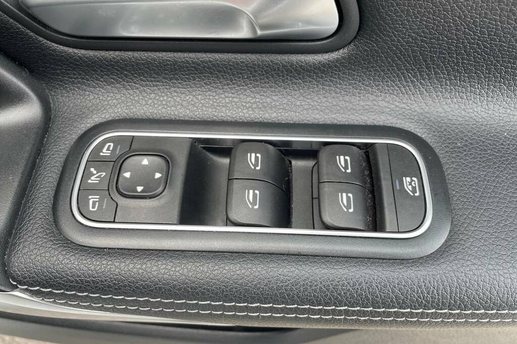 Mercedes-Benz CLA Class 200 Amg Line Premium Tip HN20DHV White #5