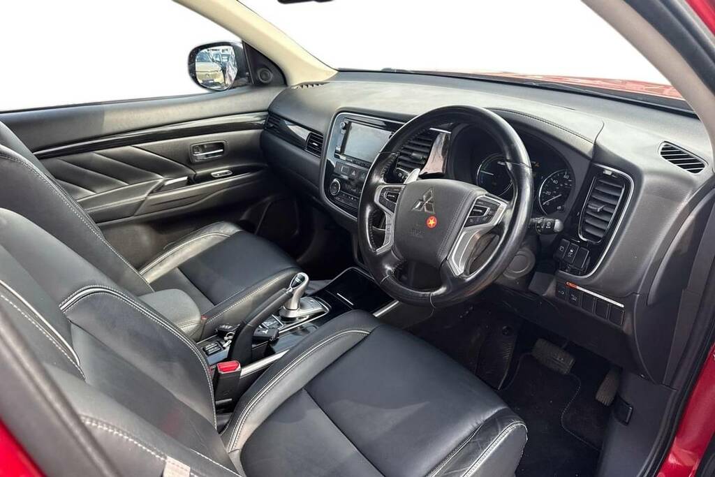 Mitsubishi Outlander 2.0 Phev Gx4h Red #4