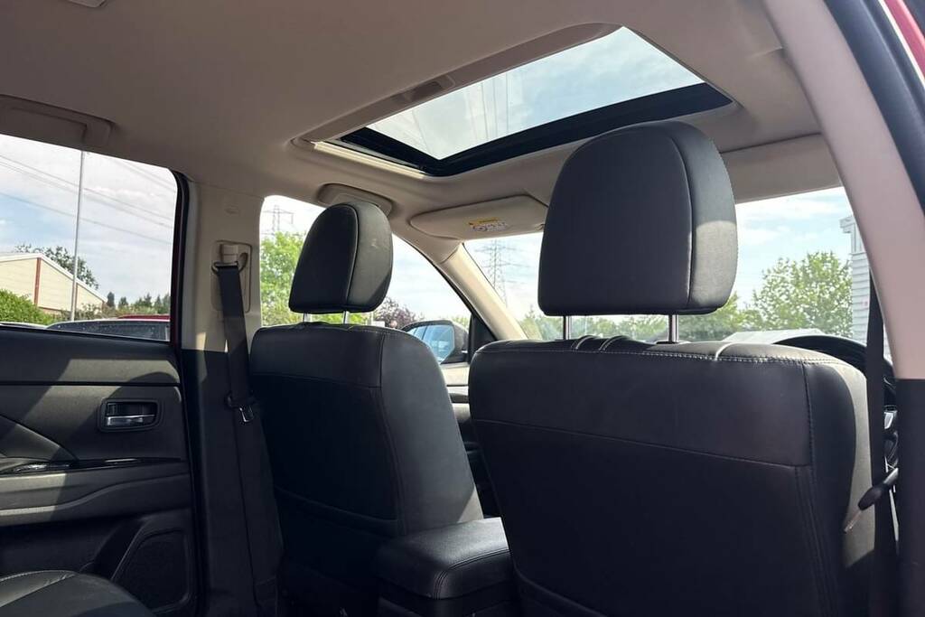 Mitsubishi Outlander 2.0 Phev Gx4h Red #5