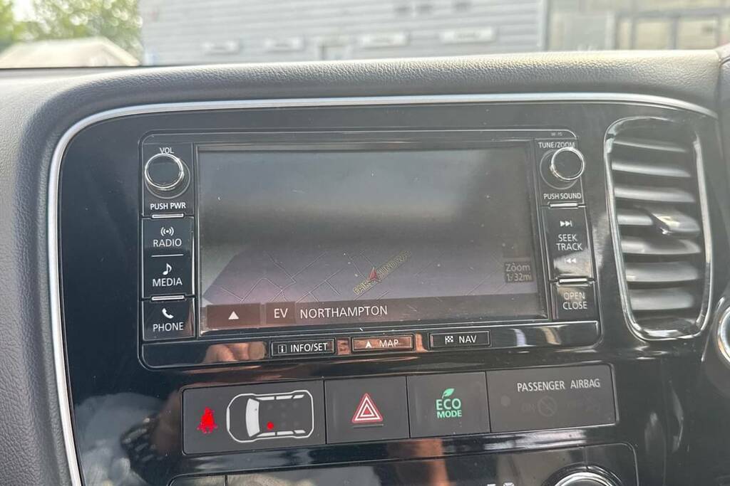 Mitsubishi Outlander 2.0 Phev Gx4h Red #3