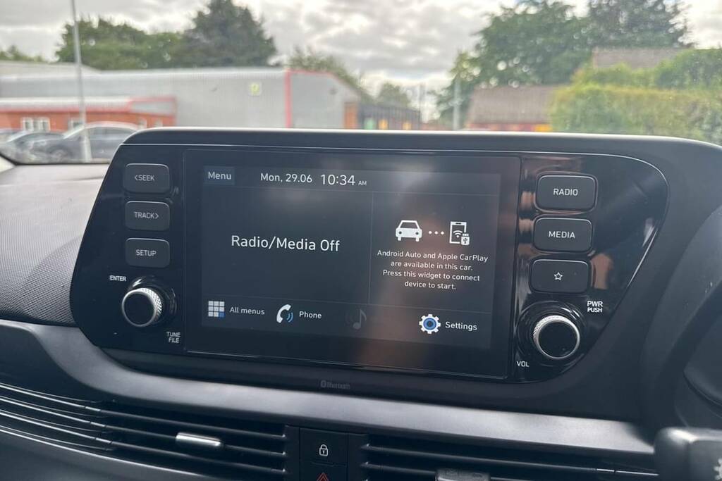 Hyundai I20 1.0T Gdi 48V Mhd Se Connect FP21XZL White #3