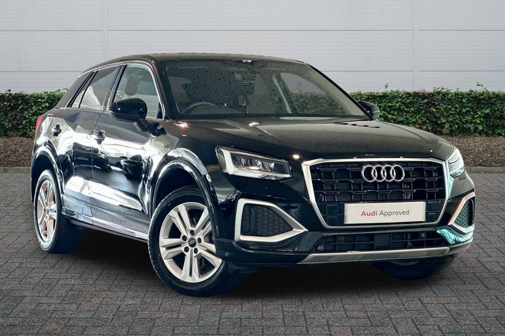 Audi Q2 30 Tfsi Sport Black