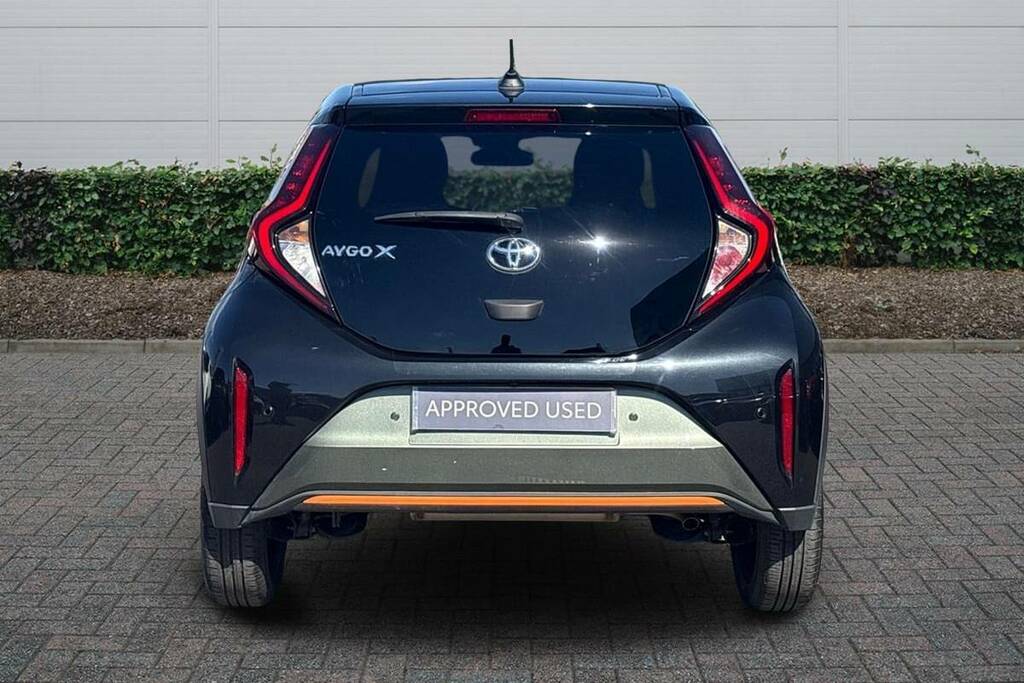 Toyota Aygo X 1.0 Vvt-i Limited Edition WP22OZE Green #3