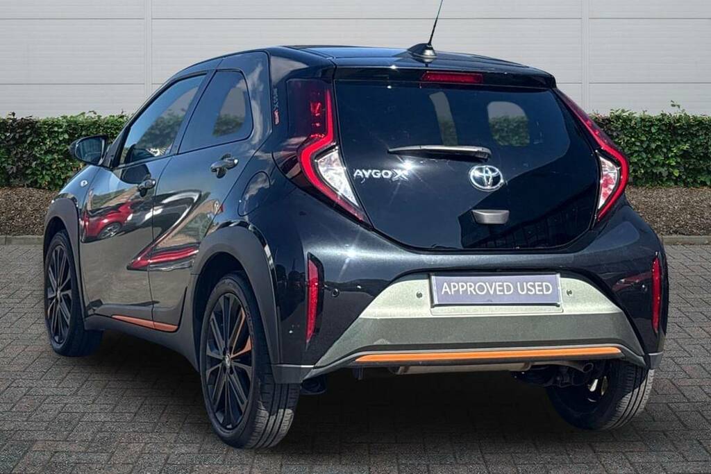 Toyota Aygo X 1.0 Vvt-i Limited Edition Green