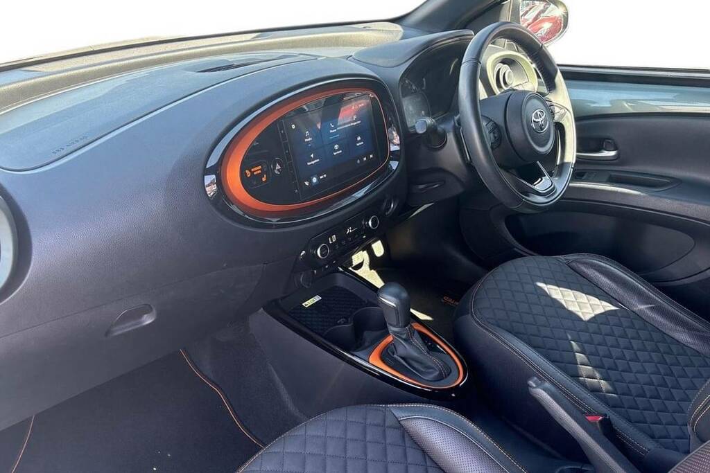 Toyota Aygo X 1.0 Vvt-i Limited Edition WP22OZE Green #6