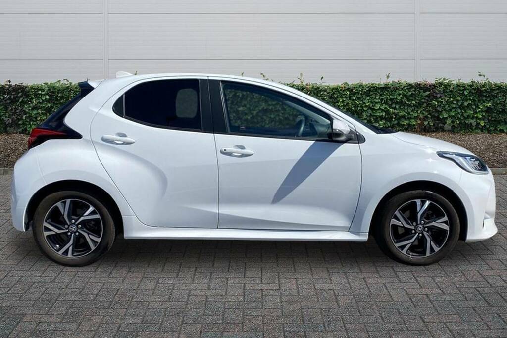 Toyota Yaris 1.5 Hybrid Design Cvt WU25LNA White #5