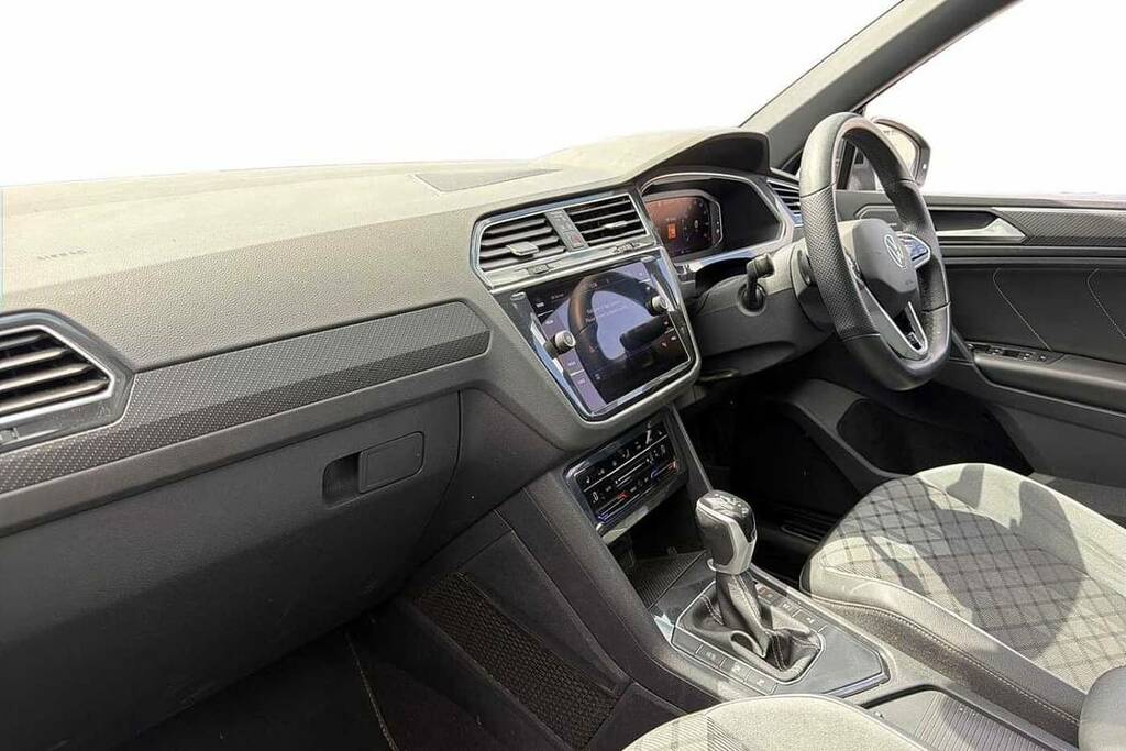 Volkswagen Tiguan 2.0 Tdi R-line Dsg VA72UBP Green #2