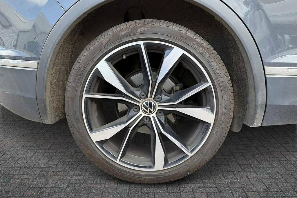 Volkswagen Tiguan 2.0 Tdi R-line Dsg VA72UBP Green #5
