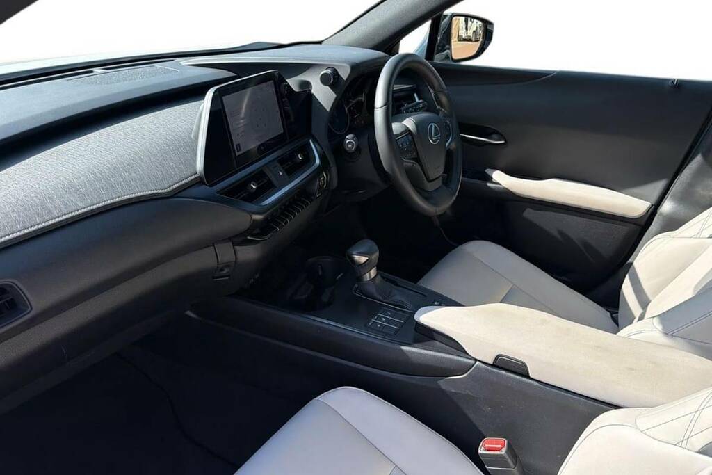 Lexus UX 250H 2.0 F-sport Design Cvt VO73XBH White #5