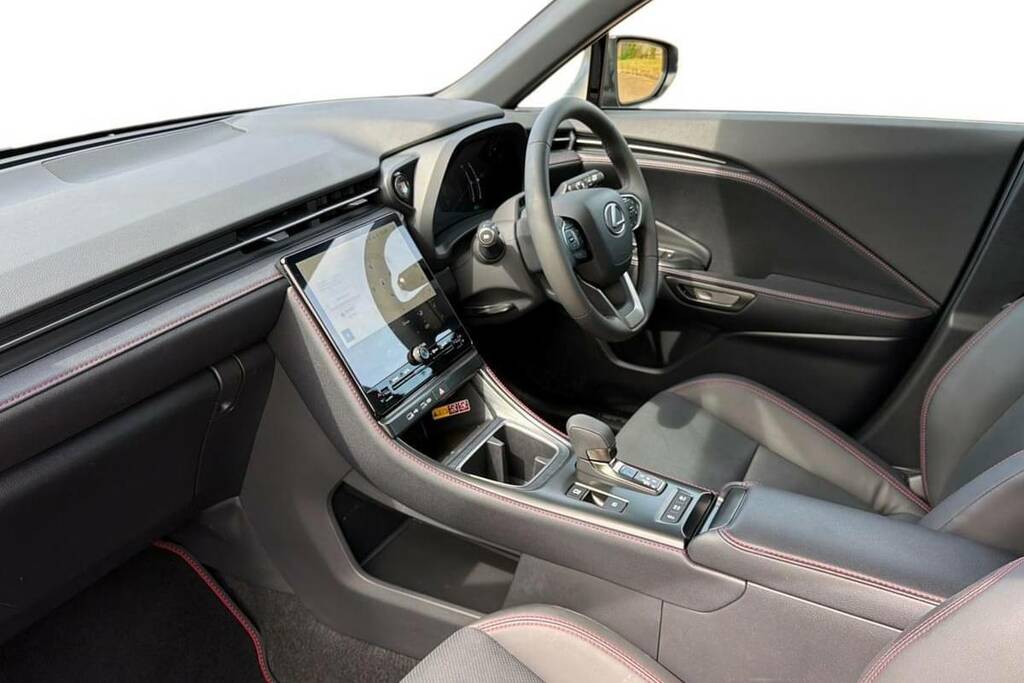 Lexus LBX 1.5 Premium E-cvt VO25XVX Grey #5
