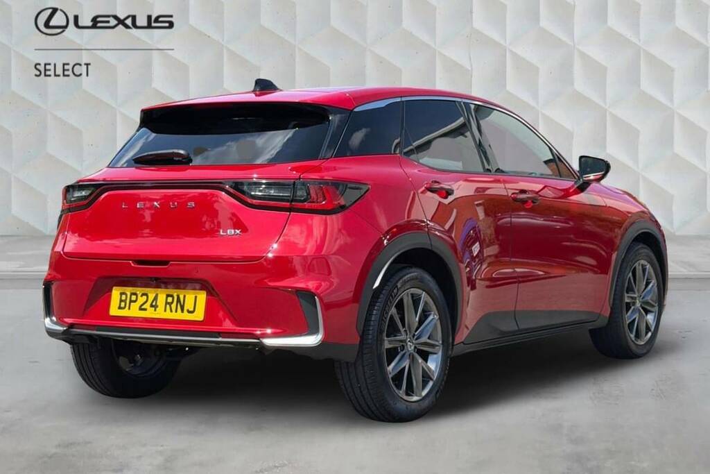 Lexus LBX 1.5 Takumi E-cvt BP24RNJ Red