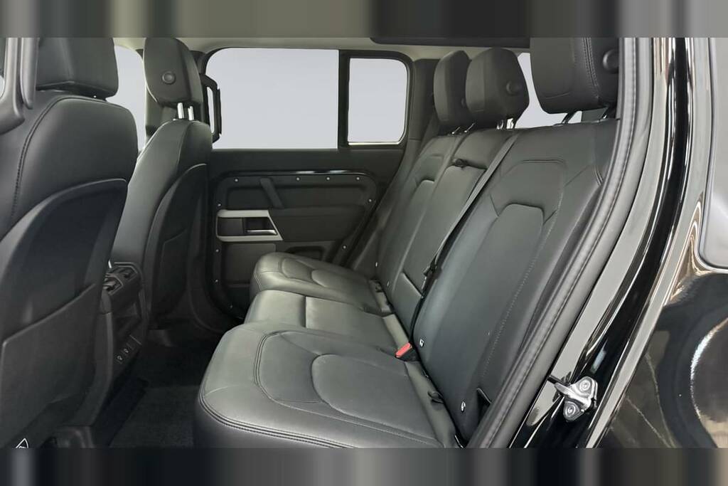Land Rover Defender 110 3.0 D250 Xs Edition 110 DU22MUC Black #4