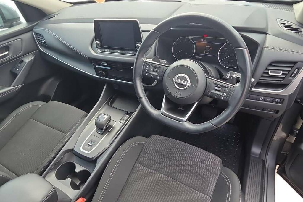 Nissan Qashqai 1.3 Dig-t Mh 158 Acenta Premium Xtronic DV23BHK Grey #4