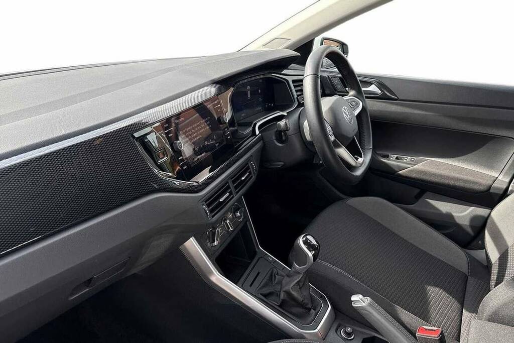 Volkswagen Polo 1.0 Tsi Match BT74VLX White #2