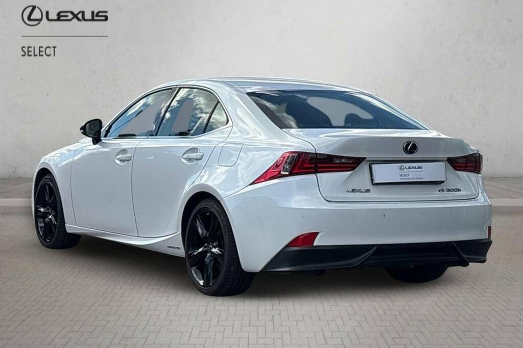 Lexus IS 300H Sport Cvt White #4