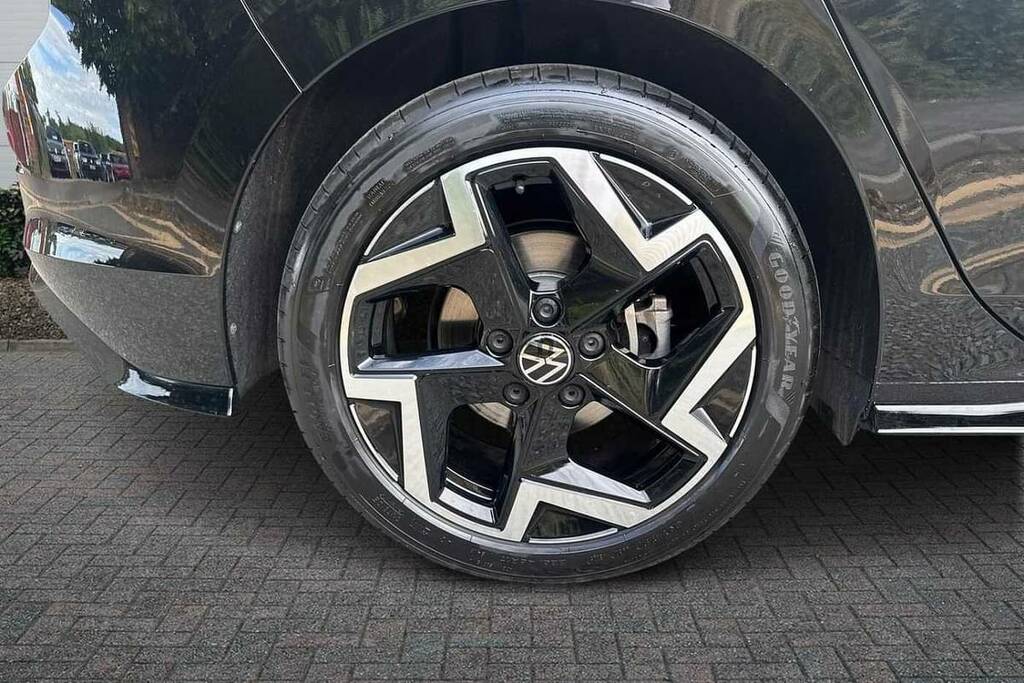 Volkswagen Golf 1.5 Tsi 150 R-line KM75AOV Black #5