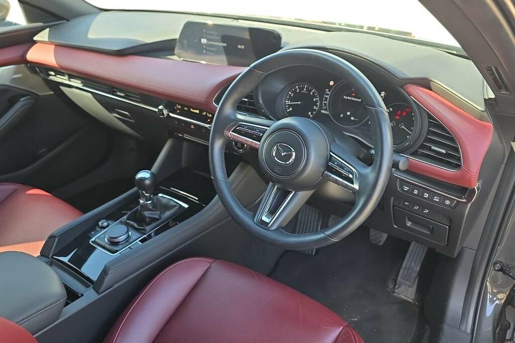 Mazda 3 2.0 Skyactiv X Mhev Gt Sport Tech Grey #4