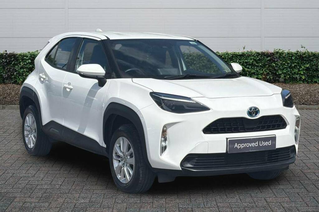 Toyota Yaris Cross Excel Grey #1