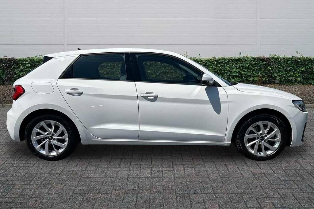 Audi A1 30 Tfsi 110 Sport S Tronic VU73FFO White #4