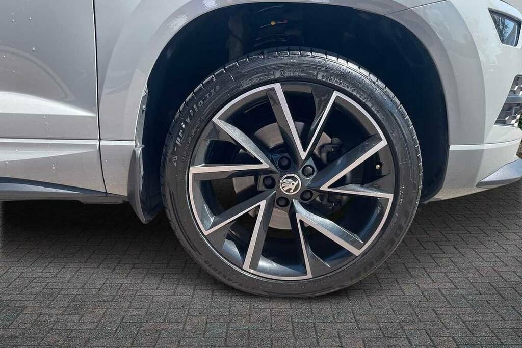 Skoda Karoq 2.0 Tdi 190 Sport Line 4X4 Dsg Grey #5