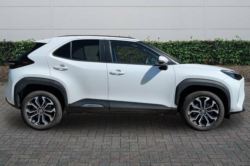 Toyota Yaris Cross 1.5 Hybrid Design Cvt KV24NMJ White #5