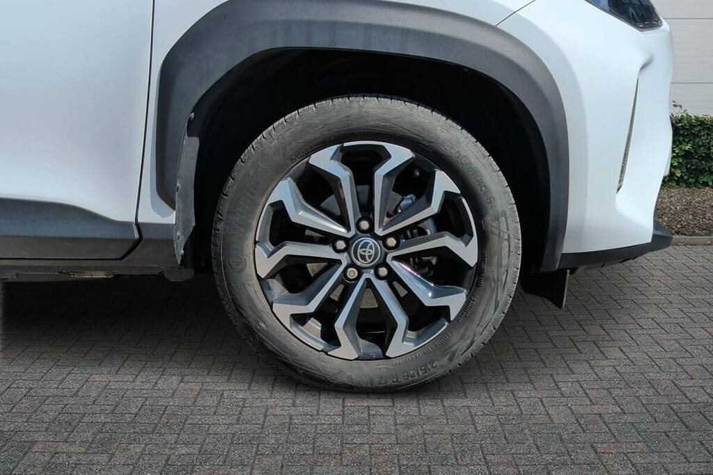 Toyota Yaris Cross 1.5 Hybrid Design Cvt KV24NMJ White #6