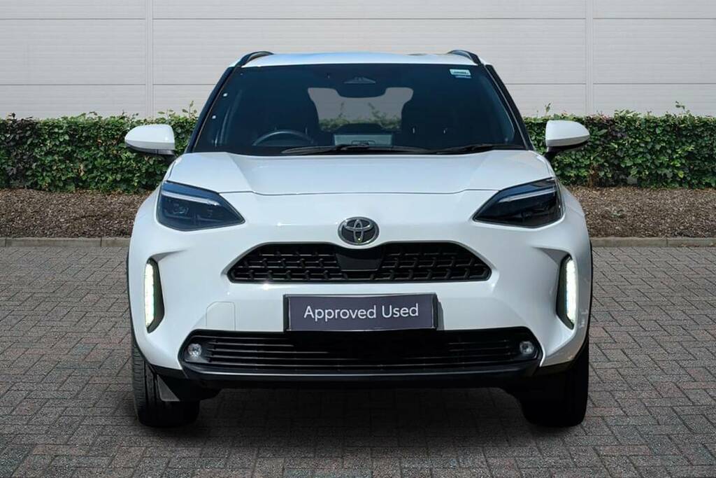 Toyota Yaris Cross 1.5 Hybrid Design Cvt KV24NMJ White #3