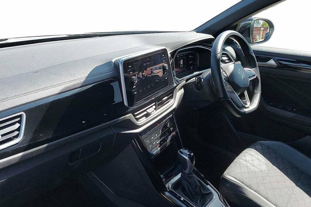 Volkswagen T-Roc 1.5 Tsi R-line Dsg BF22GJV Black #2