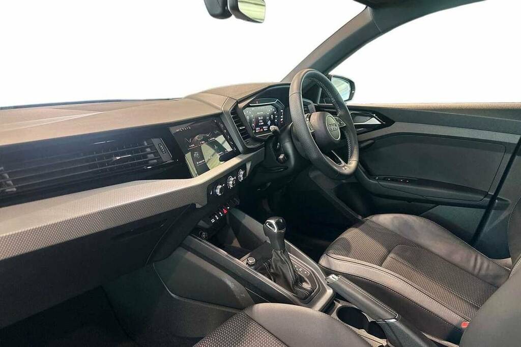 Audi A1 35 Tfsi S Line S Tronic Black #2